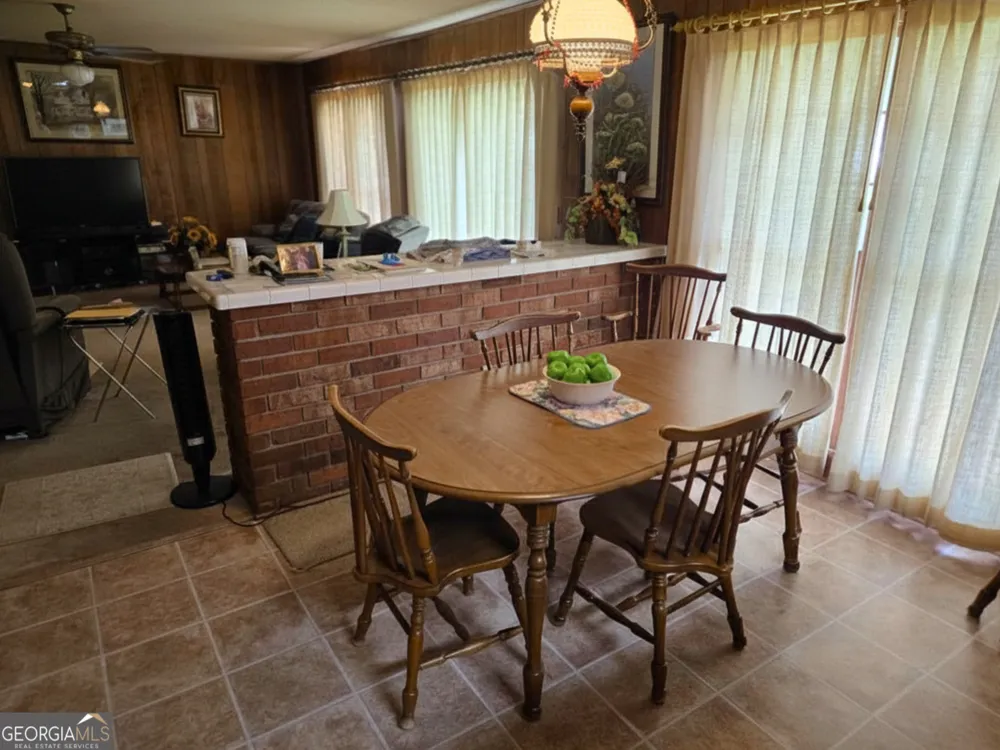 400 W Willow Lake DR Metter, GA 30439