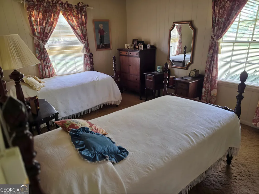 400 W Willow Lake DR Metter, GA 30439