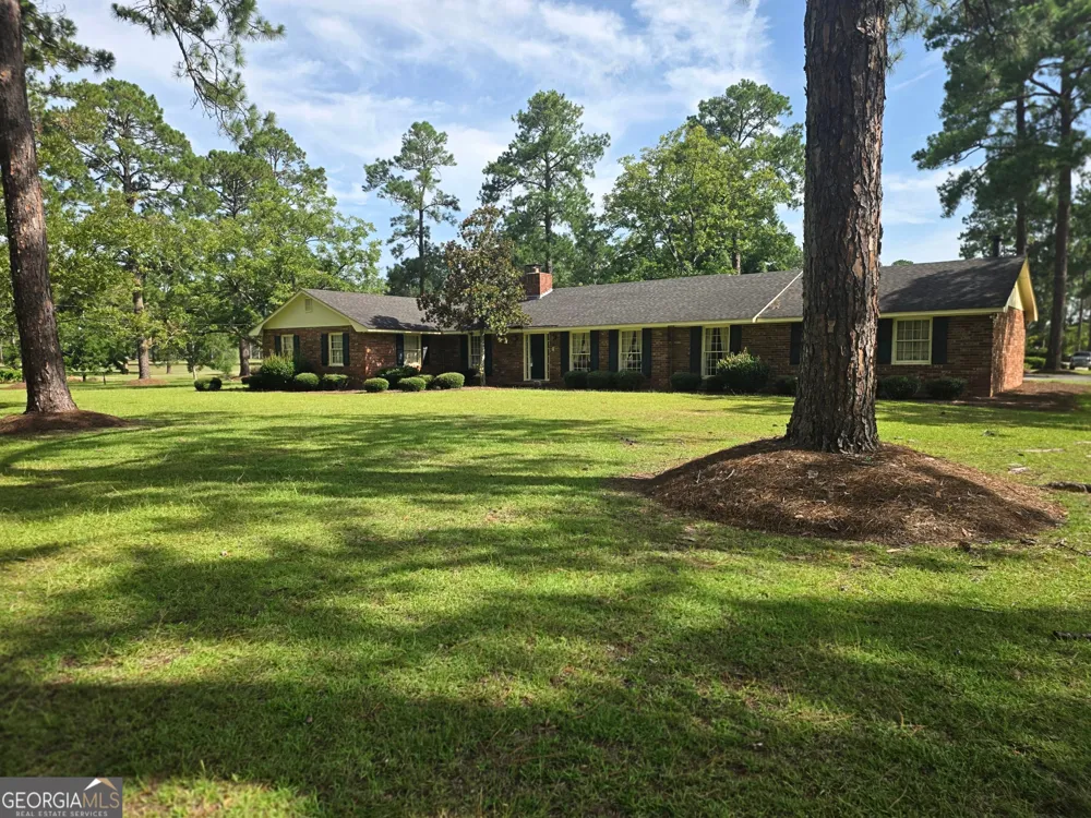 400 W Willow Lake DR Metter, GA 30439