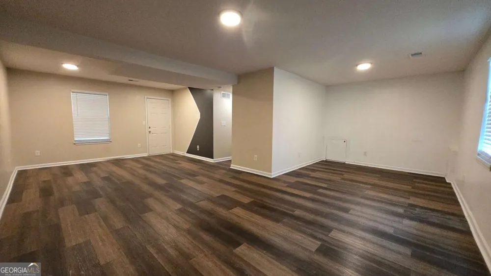 912 SE Curry CIR Conyers, GA 30094