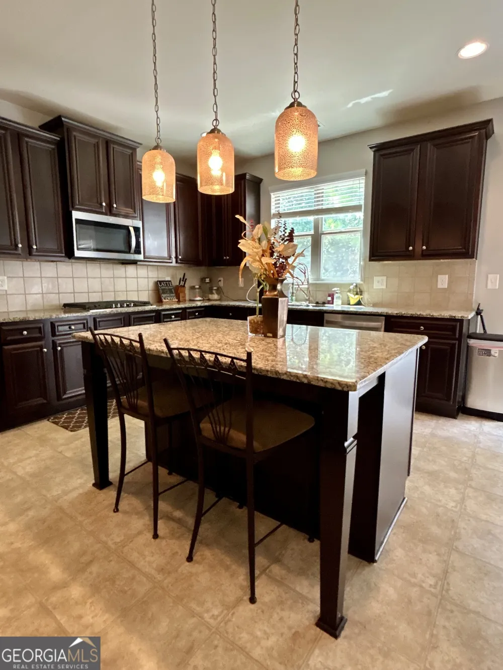 4355 Luke WAY Ellenwood, GA 30294