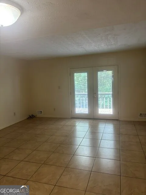 180 Chalfont LN Athens, GA 30606