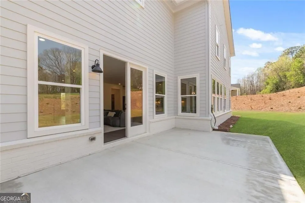 8290 Creekside Overlook DR Gainesville, GA 30506
