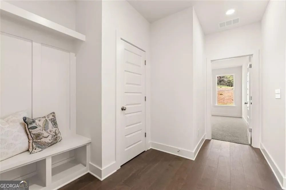 8290 Creekside Overlook DR Gainesville, GA 30506