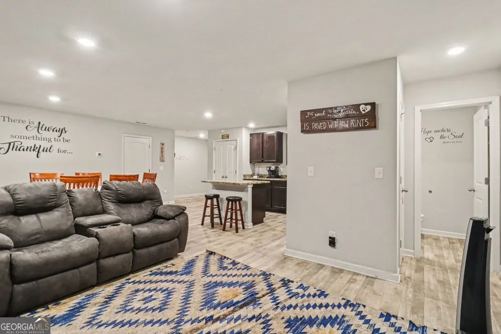 186 Brasch Park DR Grantville, GA 30220