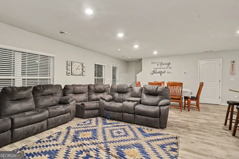 186 Brasch Park DR Grantville, GA 30220
