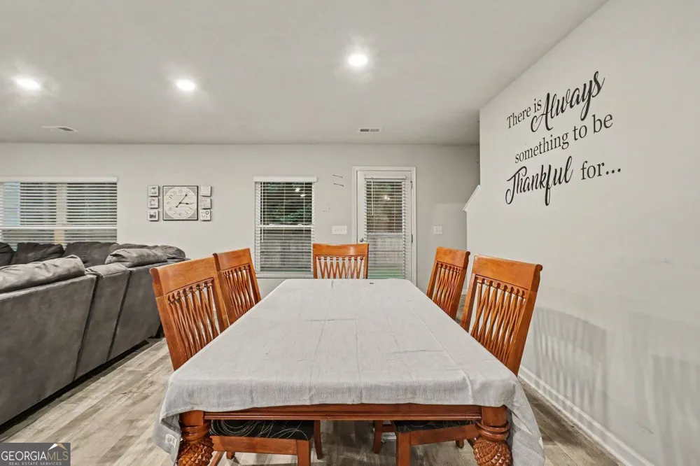 186 Brasch Park DR Grantville, GA 30220