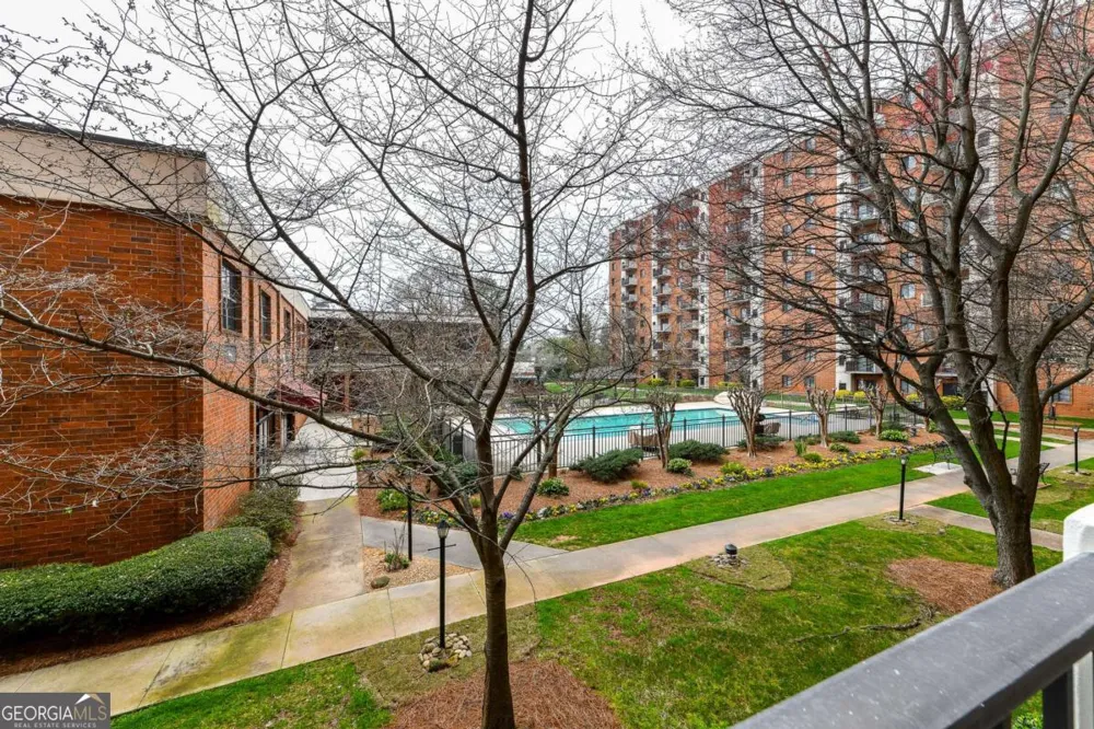 300 Johnson Ferry RD Sandy Springs, GA 30328