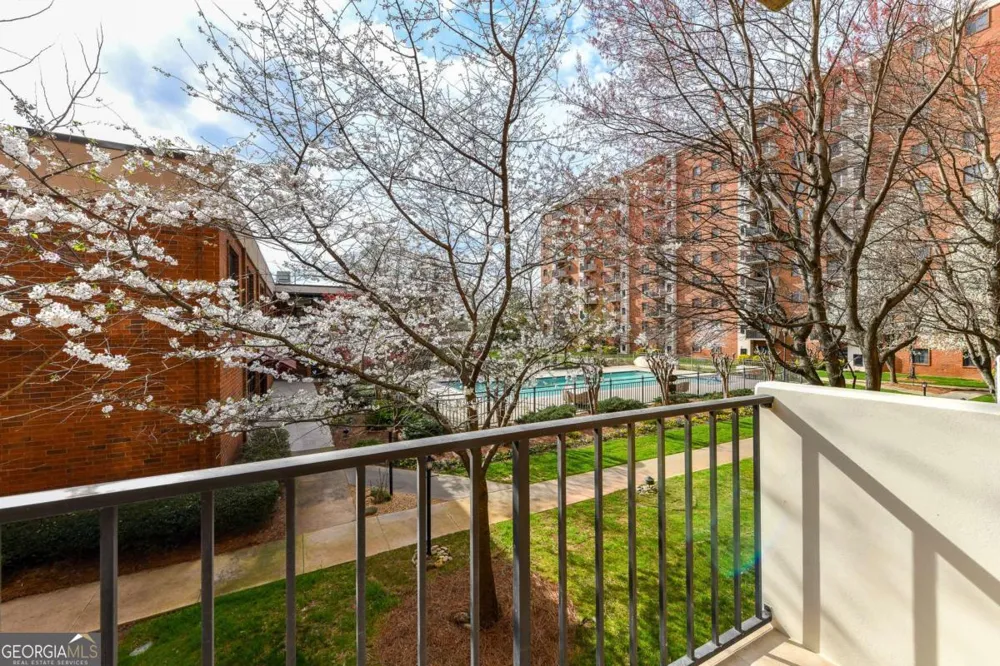 300 Johnson Ferry RD Sandy Springs, GA 30328
