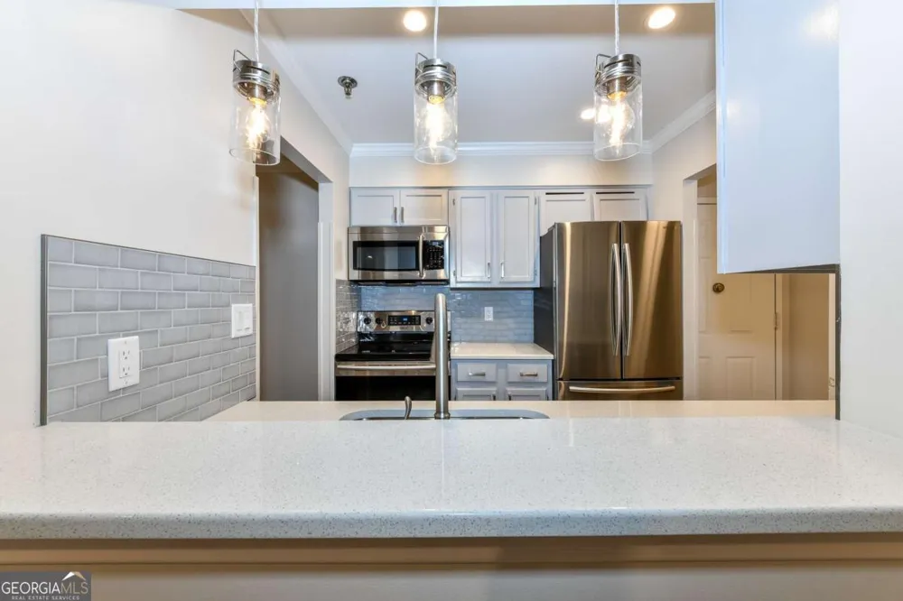 300 Johnson Ferry RD Sandy Springs, GA 30328