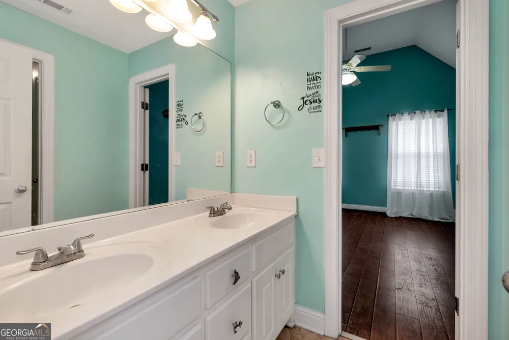 5794 Julian Baugh RD Lula, GA 30554