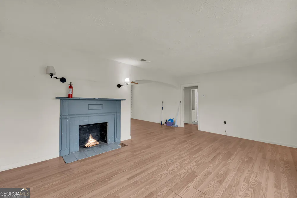 221 Edwards ST Elberton, GA 30635