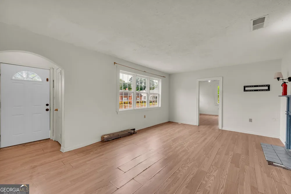 221 Edwards ST Elberton, GA 30635