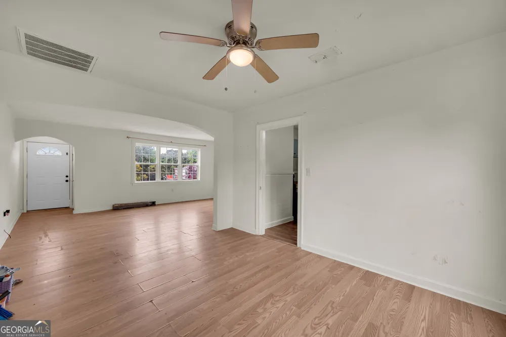 221 Edwards ST Elberton, GA 30635