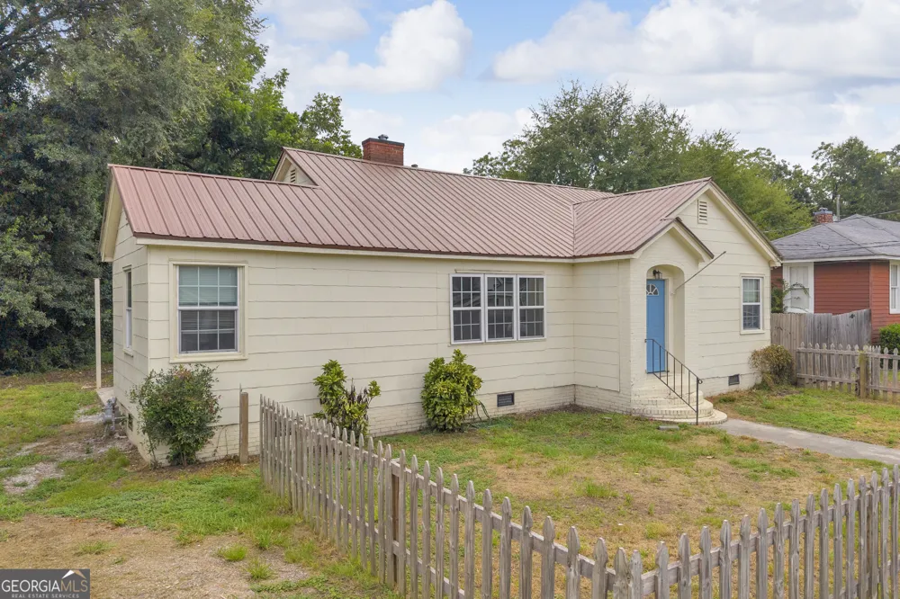 221 Edwards ST Elberton, GA 30635