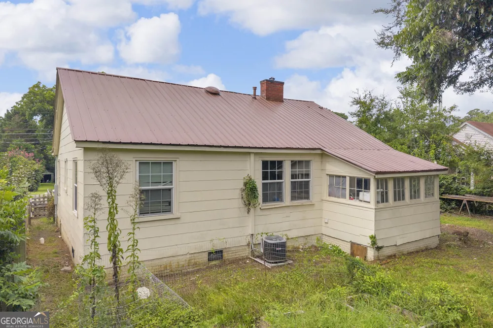 221 Edwards ST Elberton, GA 30635