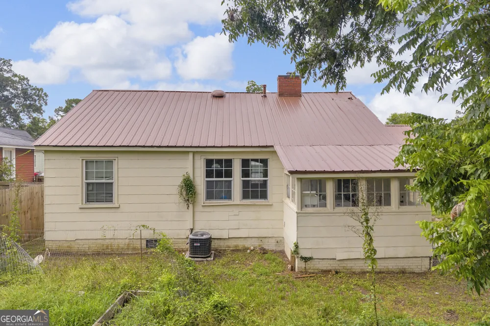 221 Edwards ST Elberton, GA 30635