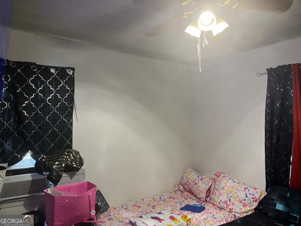 91 W Lipham ST Tallapoosa, GA 30176