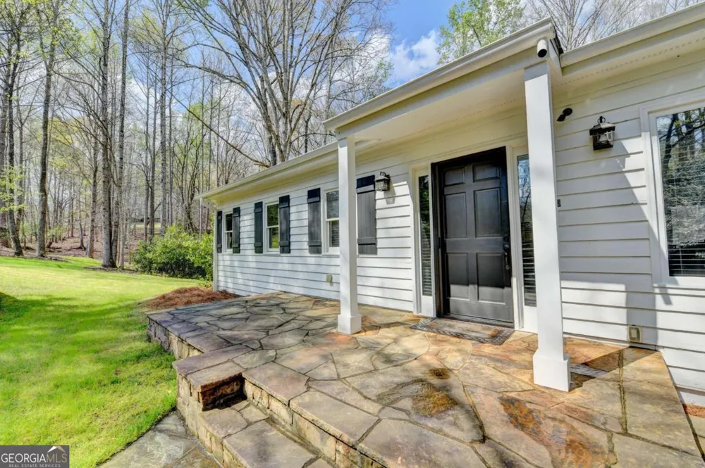 2435 Southers CIR Suwanee, GA 30024