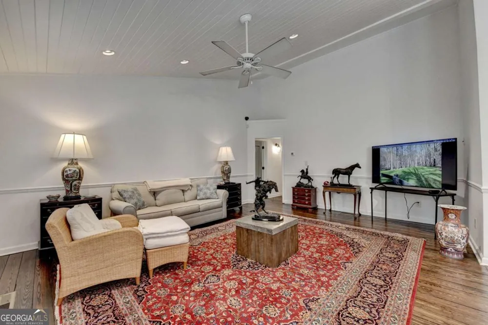 2435 Southers CIR Suwanee, GA 30024