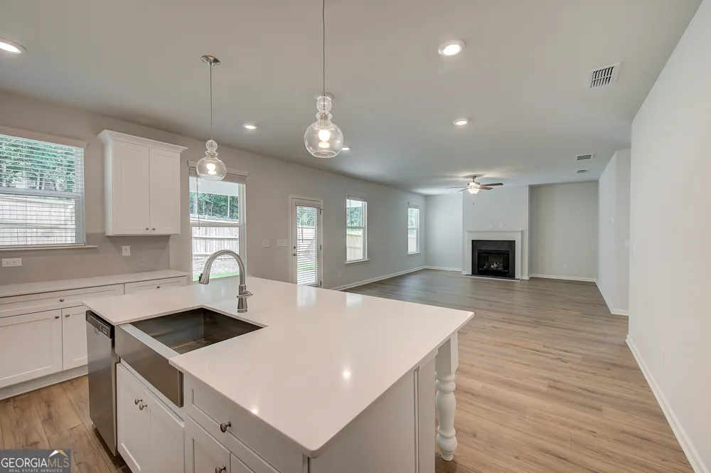 2325 Dixon PL Lawrenceville, GA 30045