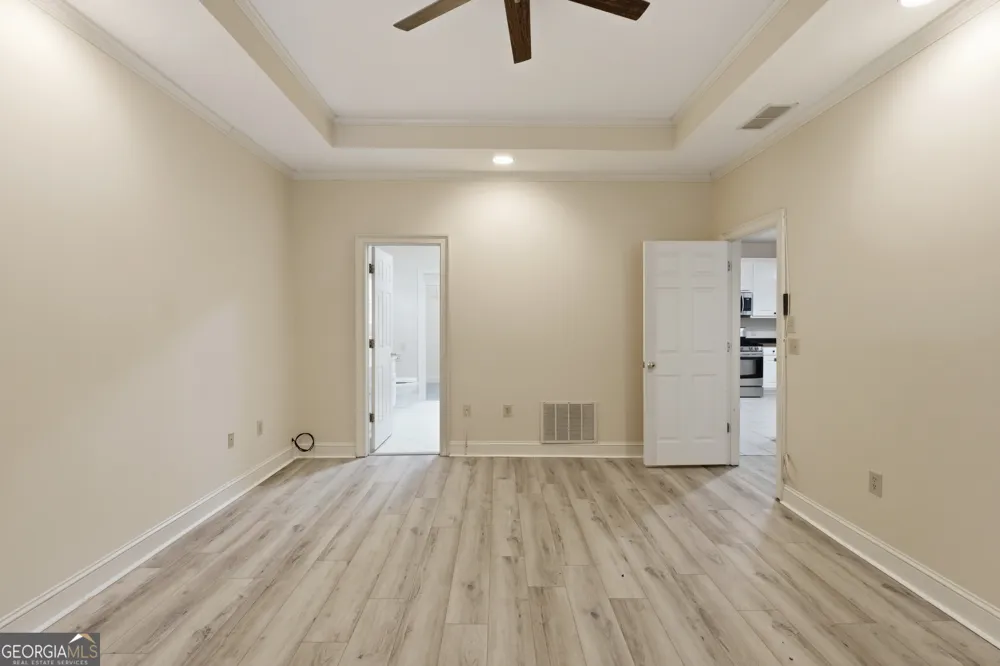 100 Clay CT Tyrone, GA 30290