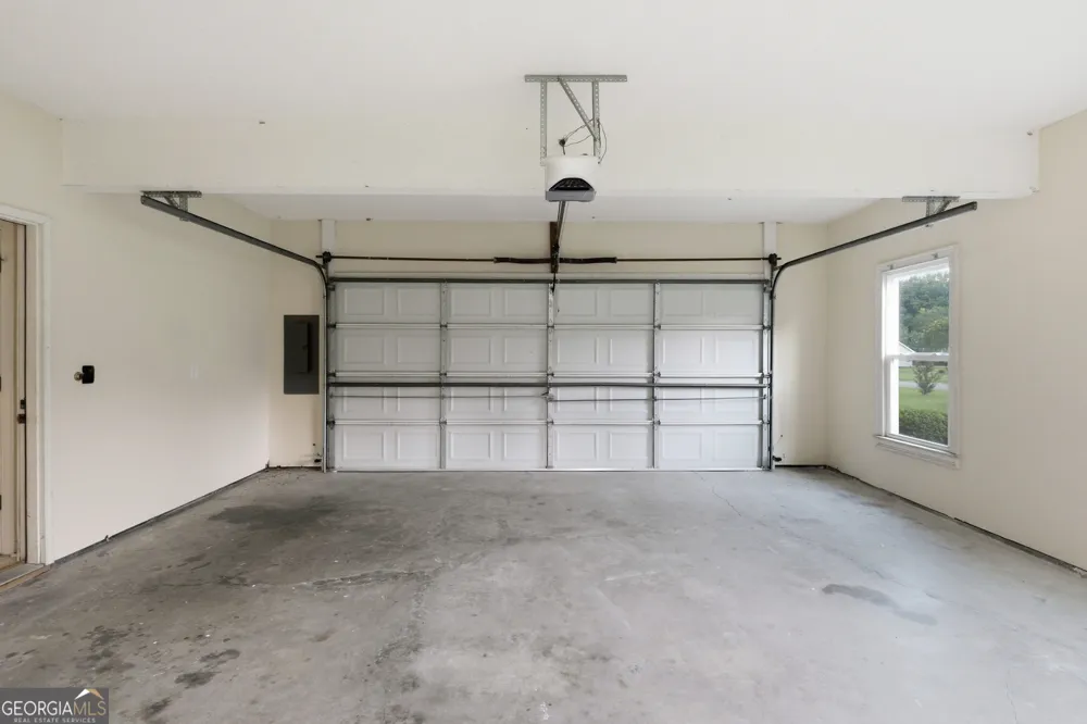 100 Clay CT Tyrone, GA 30290