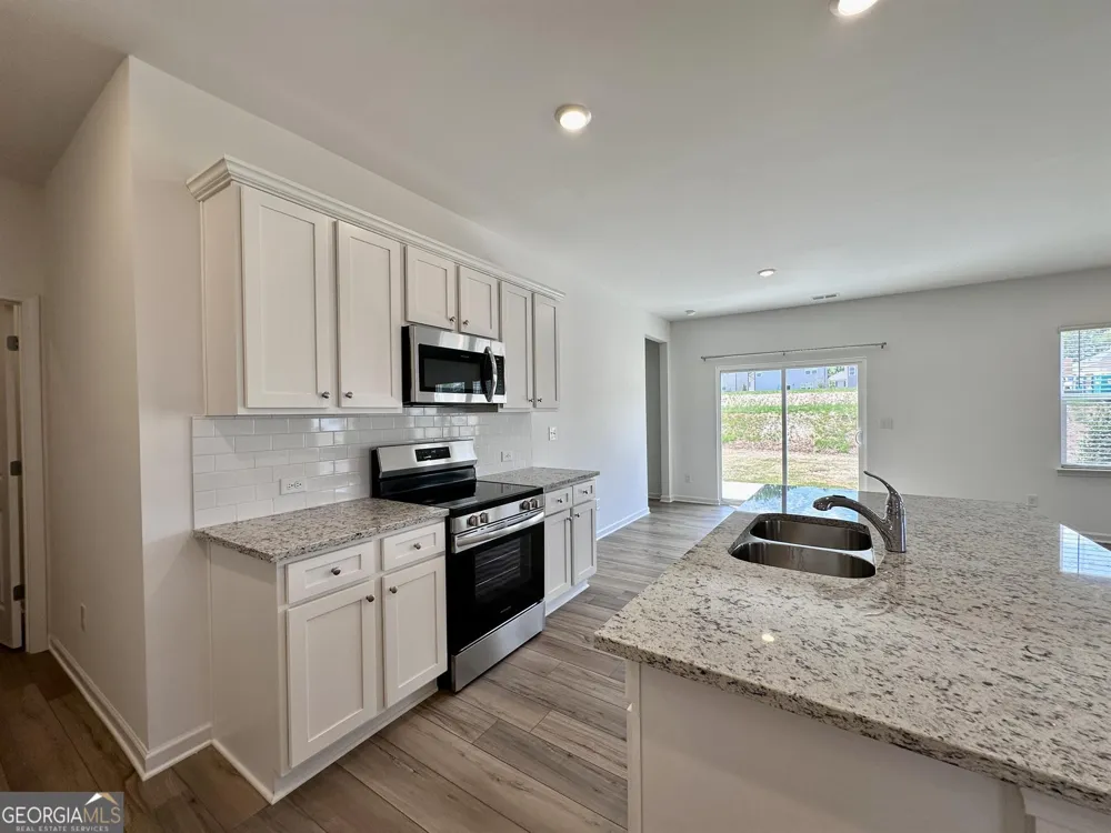 113 Sunny Side WAY Acworth, GA 30102