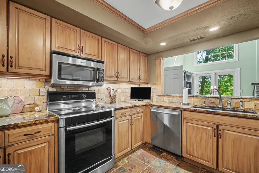 41 International Village DR Helen, GA 30545