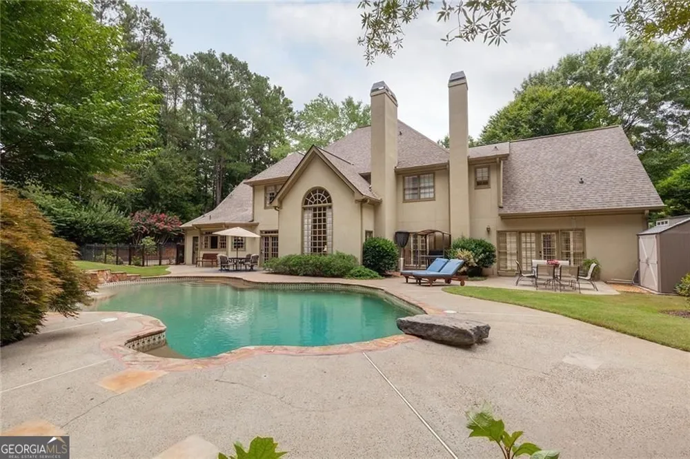 5825 Plantation DR Roswell, GA 30075