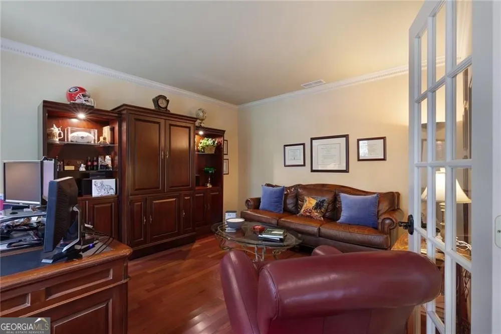 5825 Plantation DR Roswell, GA 30075