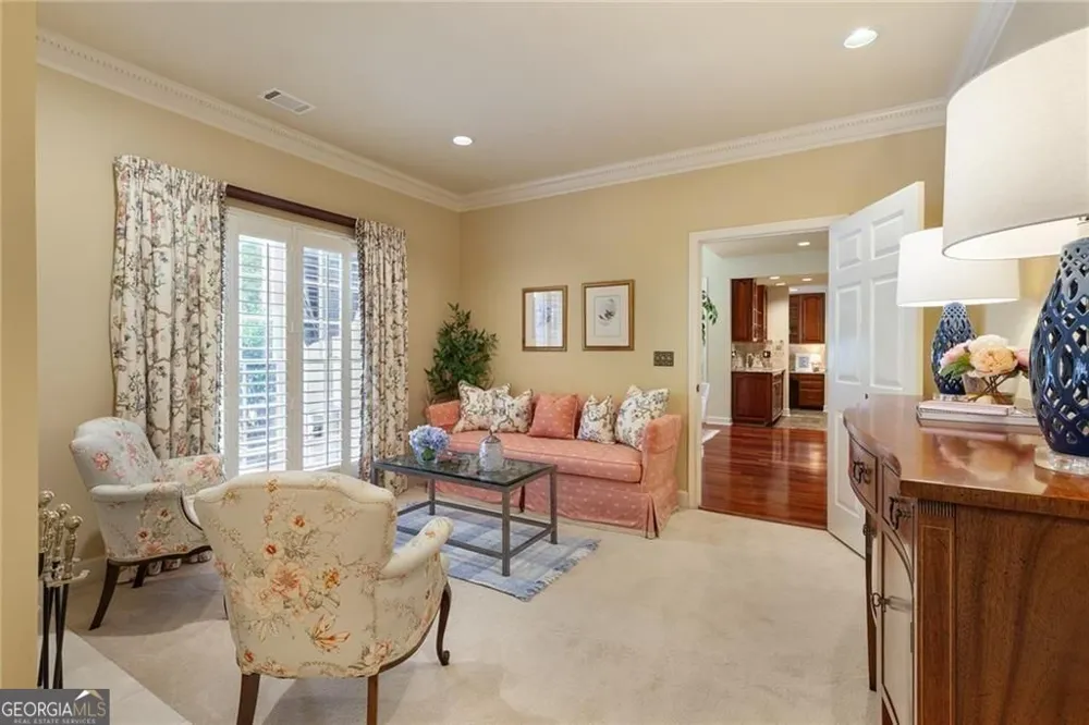5825 Plantation DR Roswell, GA 30075