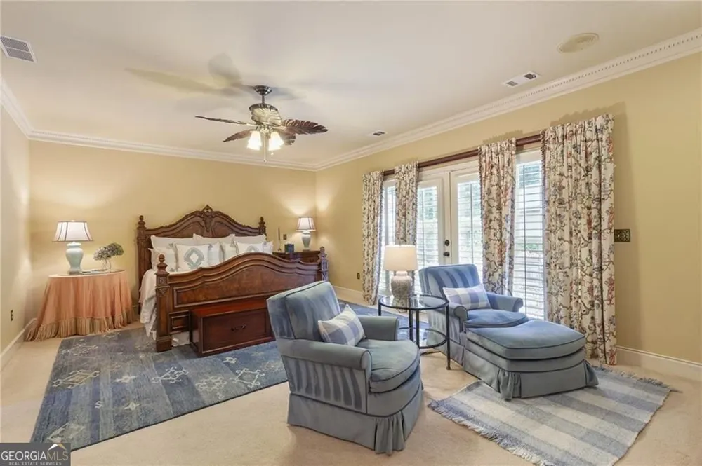 5825 Plantation DR Roswell, GA 30075