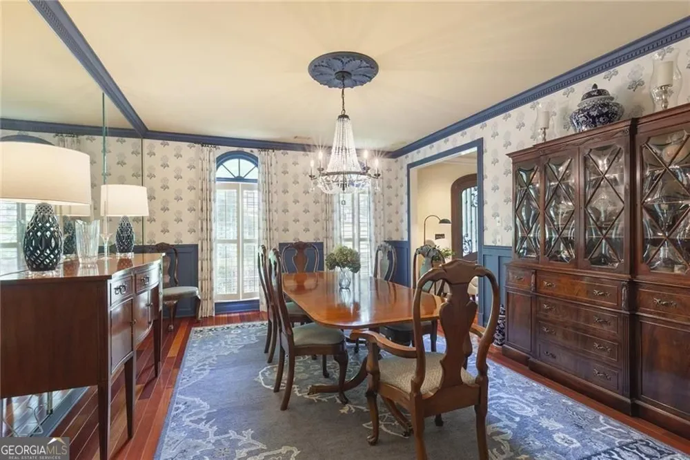 5825 Plantation DR Roswell, GA 30075
