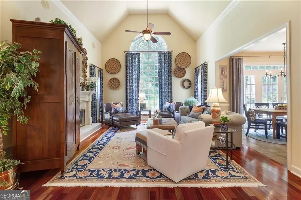 5825 Plantation DR Roswell, GA 30075