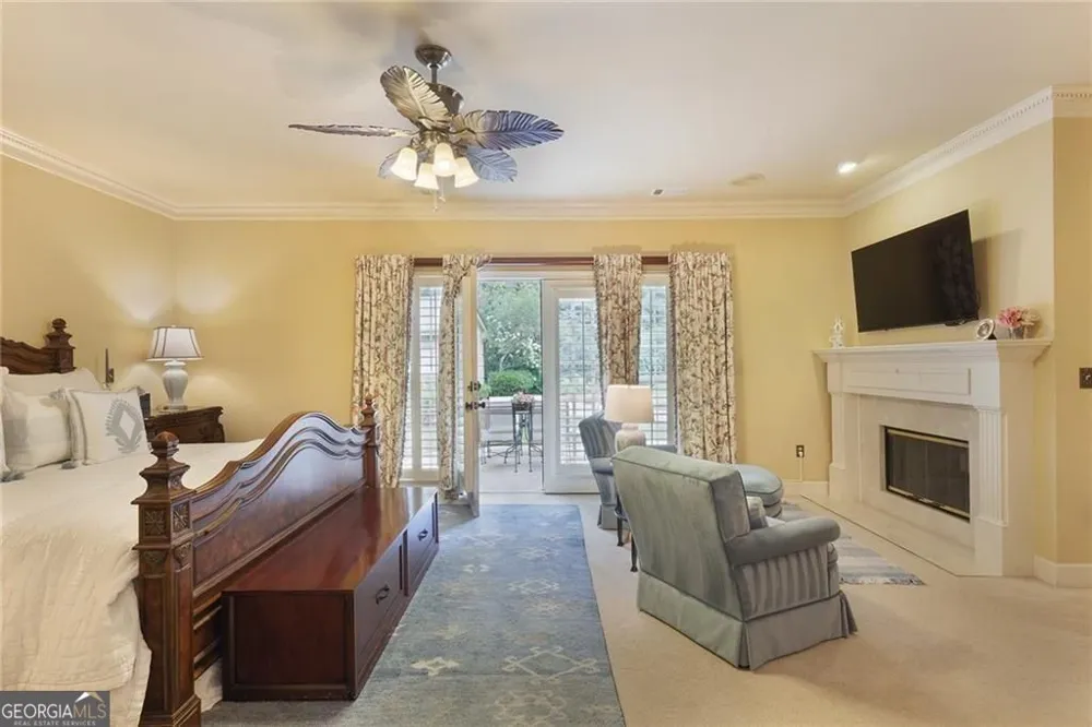 5825 Plantation DR Roswell, GA 30075