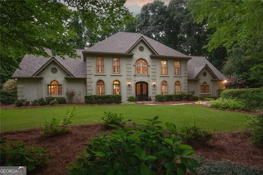 5825 Plantation DR Roswell, GA 30075