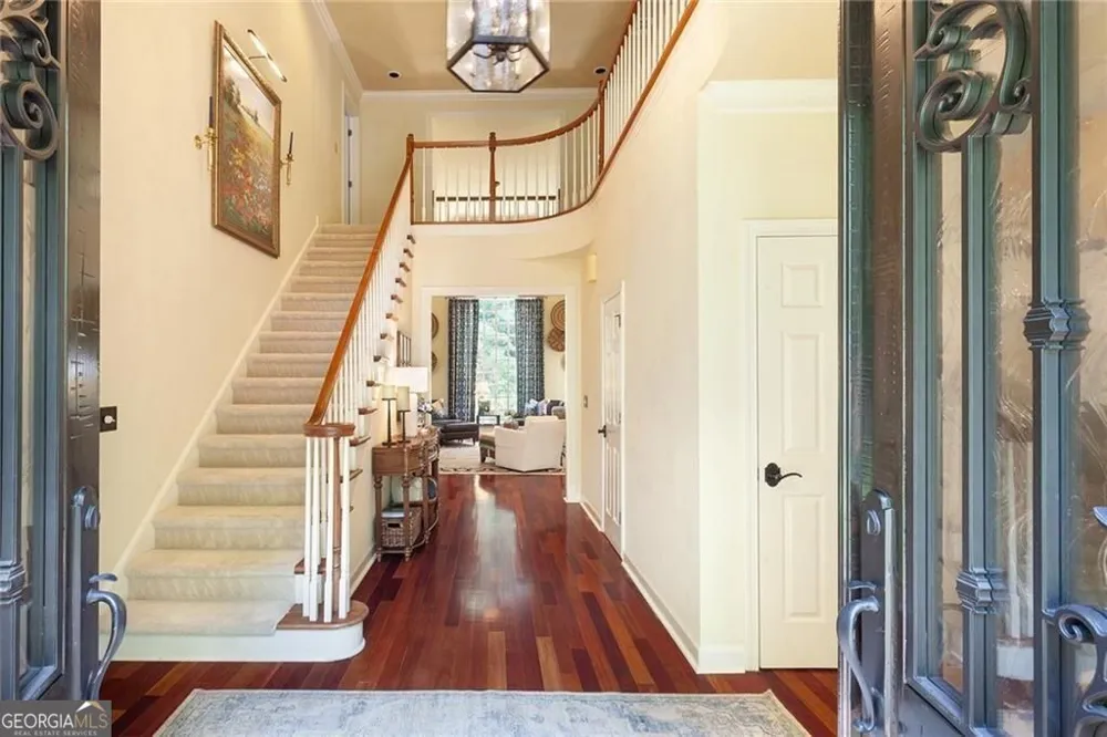 5825 Plantation DR Roswell, GA 30075