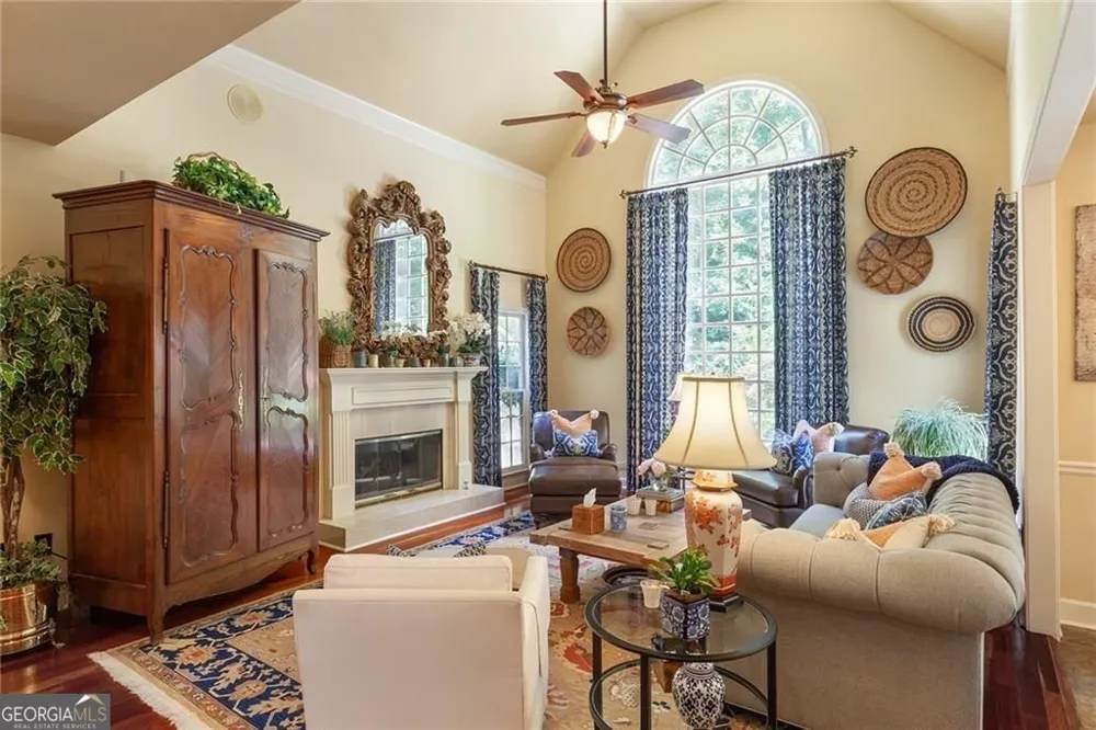 5825 Plantation DR Roswell, GA 30075