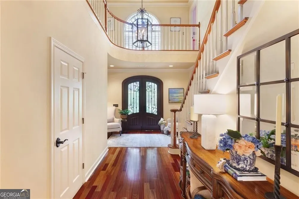 5825 Plantation DR Roswell, GA 30075