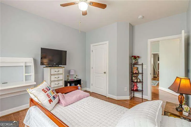 284 Autry Mill LN Suwanee, GA 30024