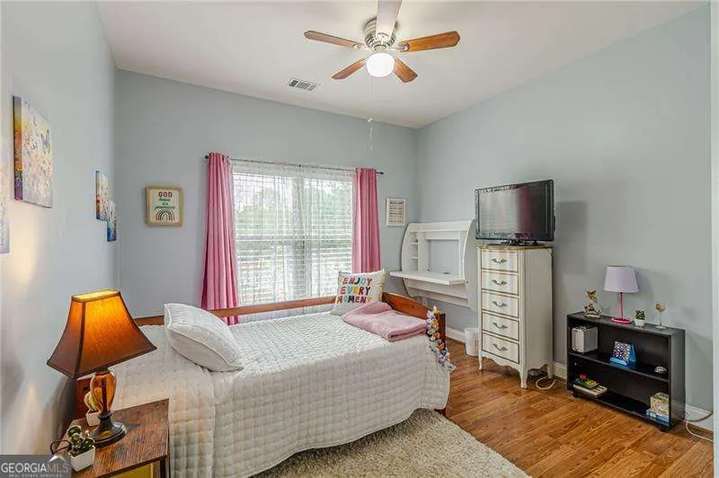 284 Autry Mill LN Suwanee, GA 30024