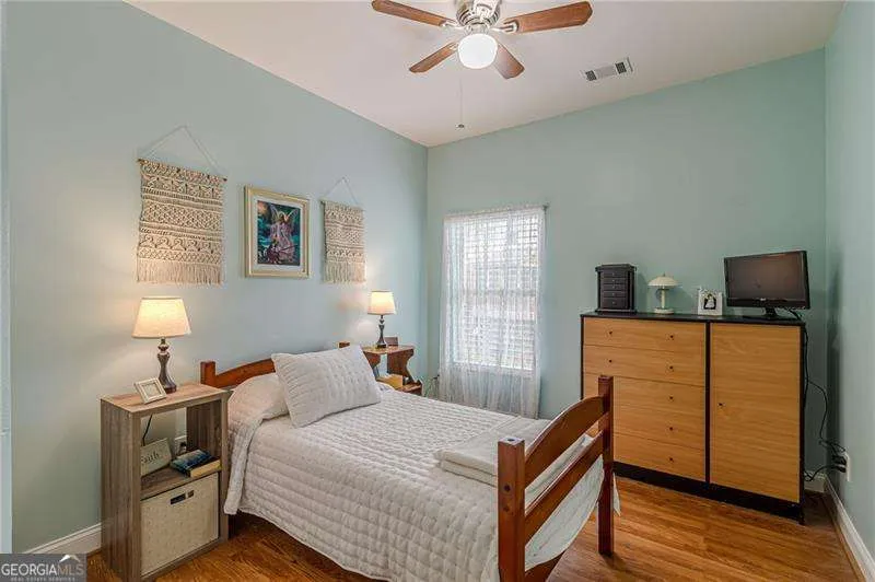 284 Autry Mill LN Suwanee, GA 30024