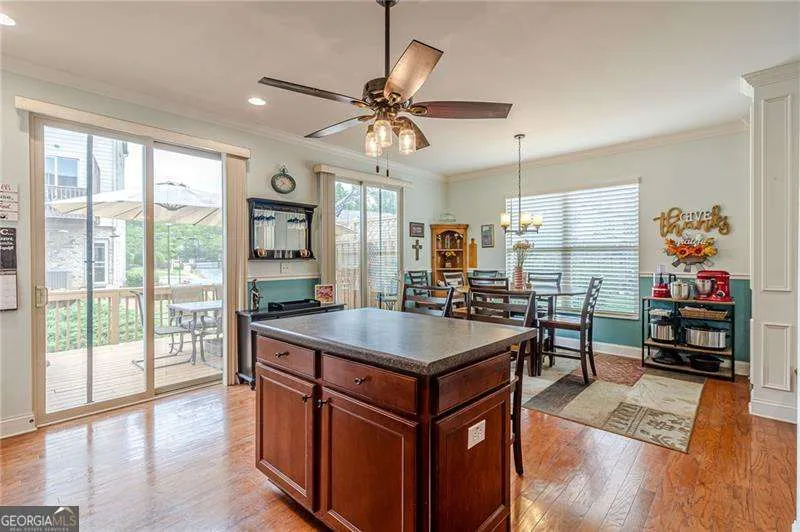284 Autry Mill LN Suwanee, GA 30024