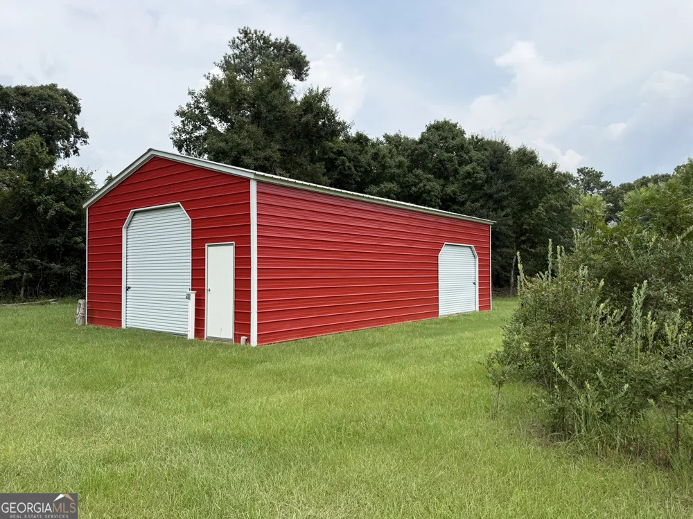 86.92 H B Dixon RD Sparta, GA 31087