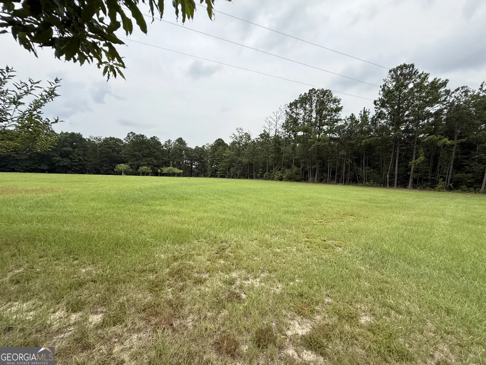 86.92 H B Dixon RD Sparta, GA 31087