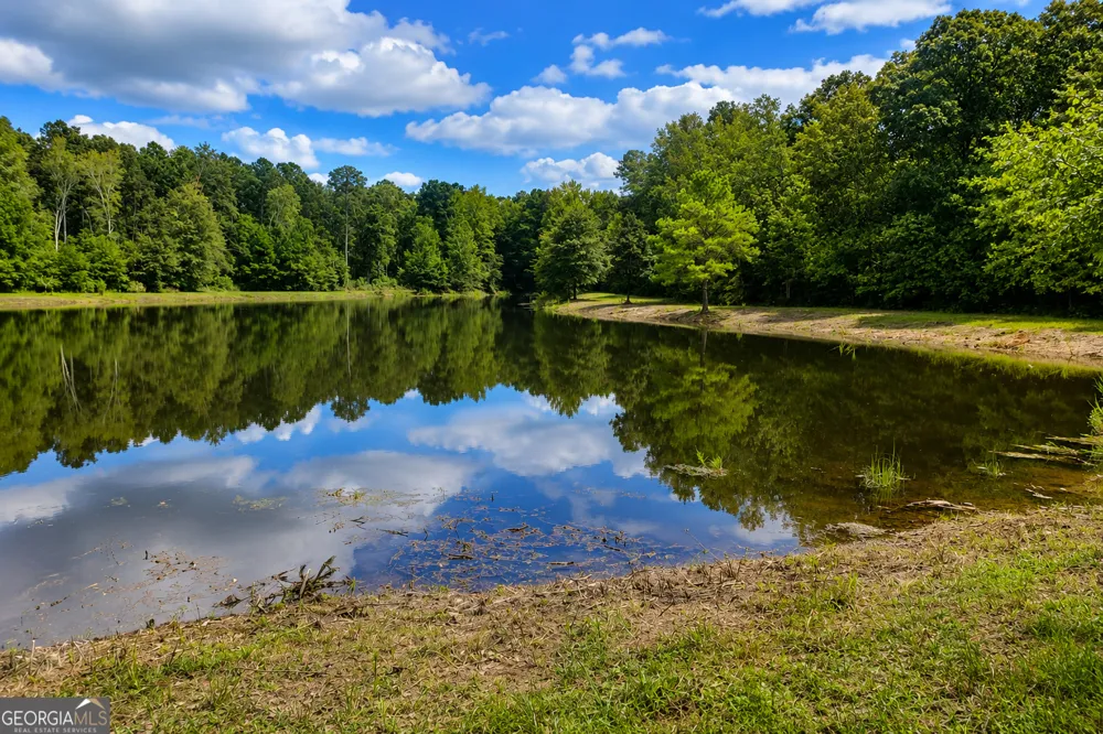 86.92 H B Dixon RD Sparta, GA 31087