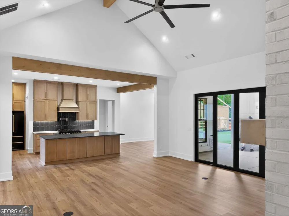 542A Palm ST Holly Springs, GA 30115