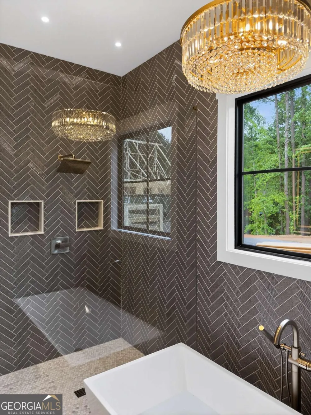542A Palm ST Holly Springs, GA 30115