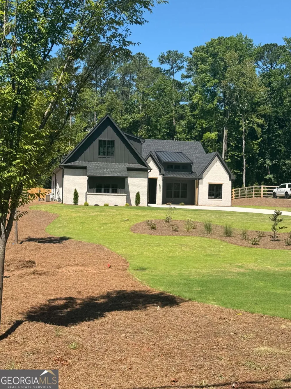 542A Palm ST Holly Springs, GA 30115